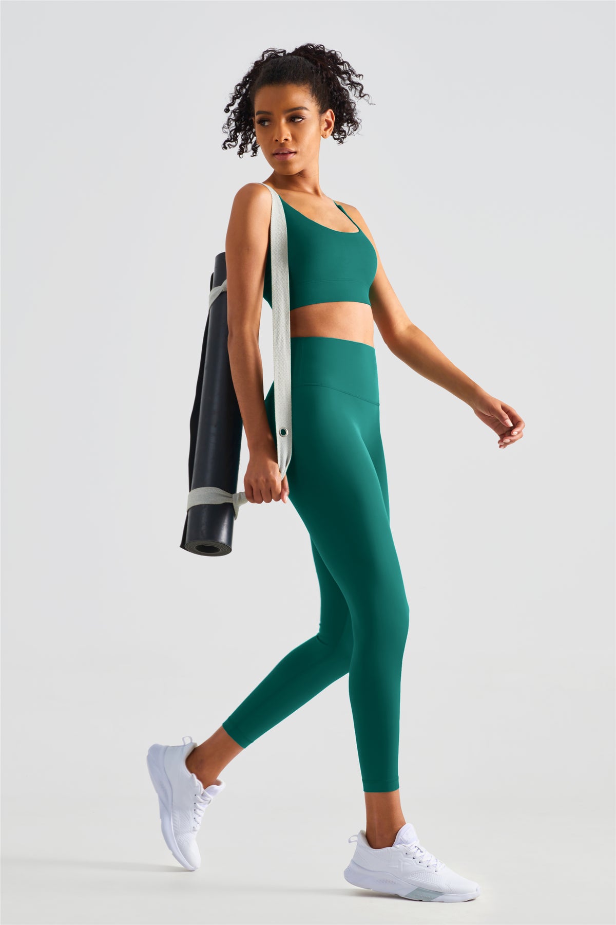 High-Waist Airlift Legging 9/9 - 28"